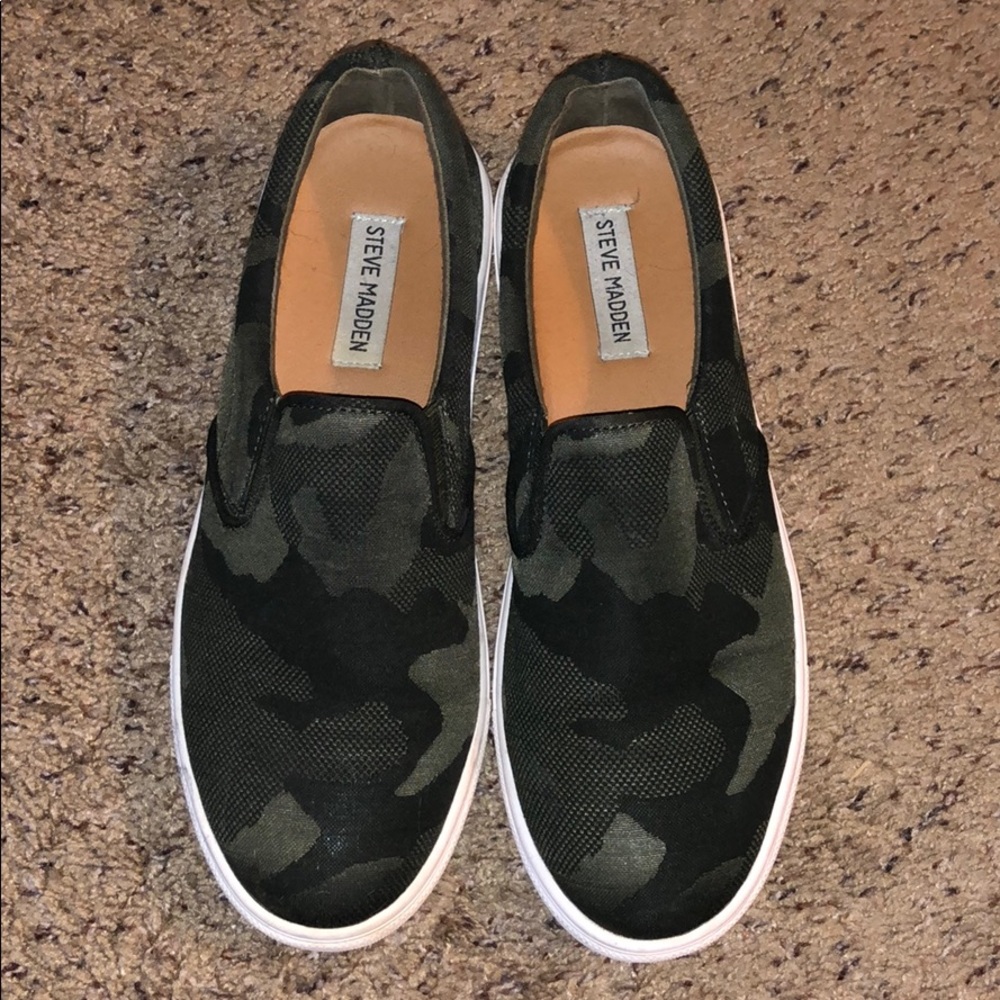 Steve Madden Slip-On Shoe (Camo Print)